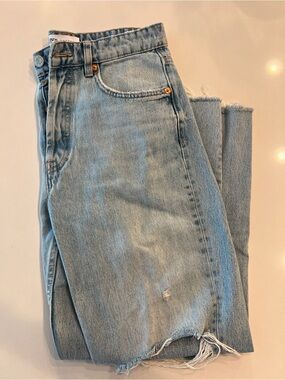 Zara Light Blue Denim Jeans with Contrast Stitching